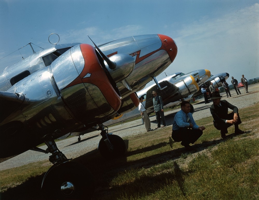 Unique photos of the 1940s in color codes. Unique photos of the 1940s in color codes.