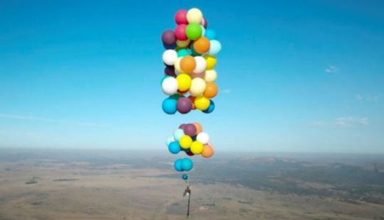 Up! The Briton flew 25 kilometers on balloons