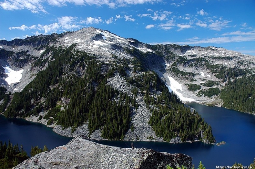 USA: Lakes and Waterfalls of the Foss River Valley