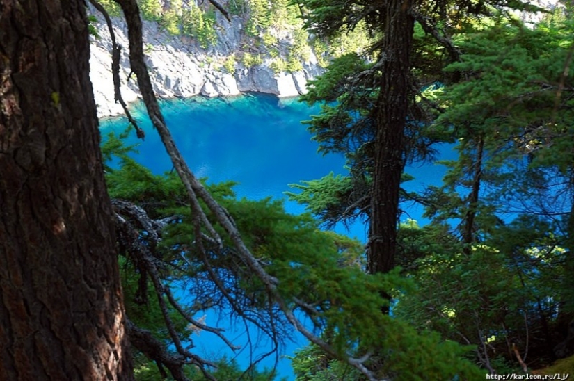 USA: Lakes and Waterfalls of the Foss River Valley
