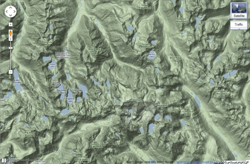 USA: Lakes and Waterfalls of the Foss River Valley