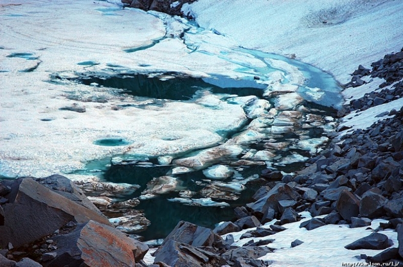 USA: Lakes and Waterfalls of the Foss River Valley