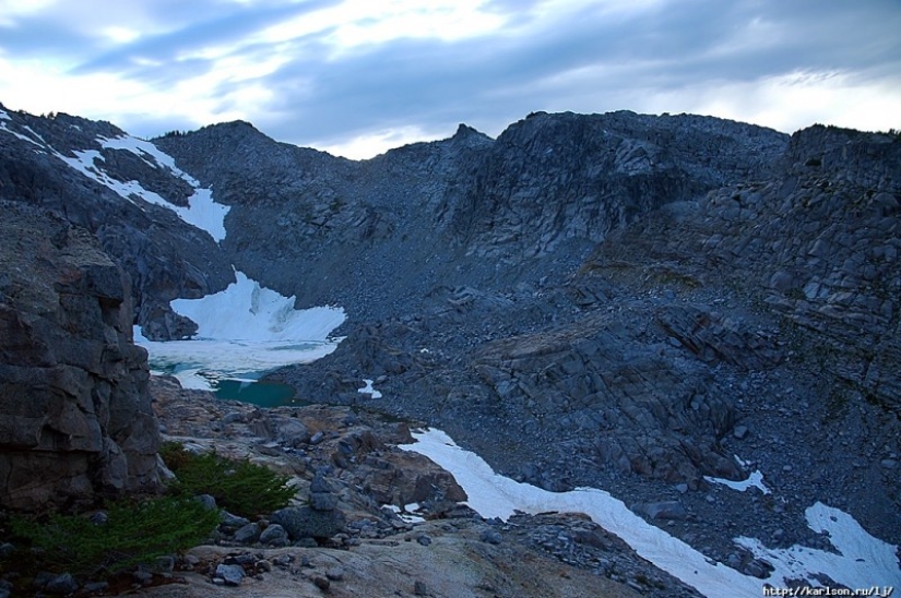 USA: Lakes and Waterfalls of the Foss River Valley