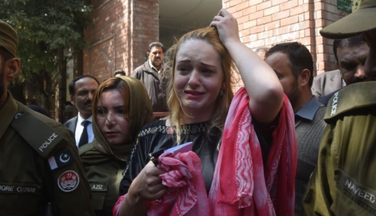 Vacaciones de alta seguridad en Pakistán: una modelo de la República Checa recibió 8 años de prisión por intentar transportar 8,5 kg de heroína