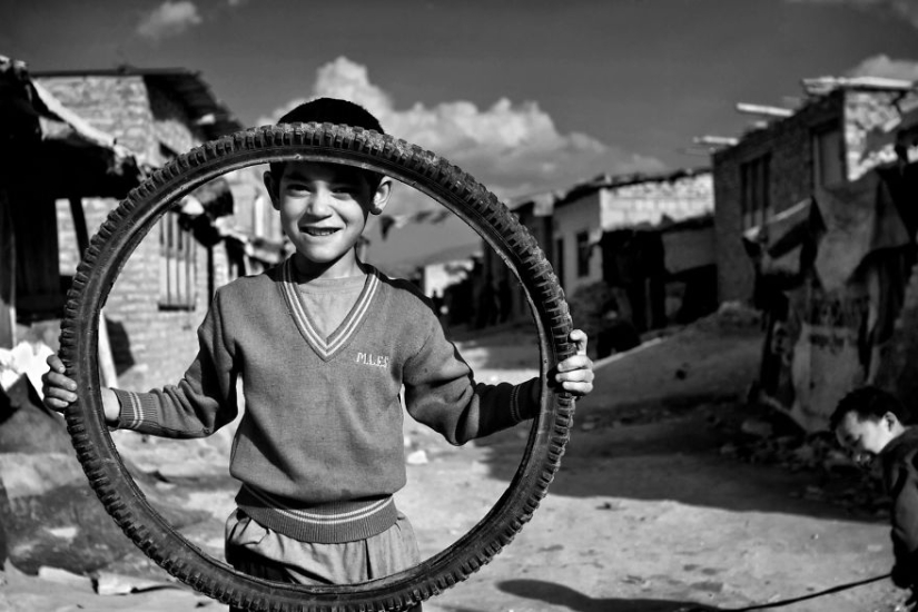 Vagabundos japoneses, satanistas y raperos: fotógrafo documenta la vida de subculturas en todo el mundo