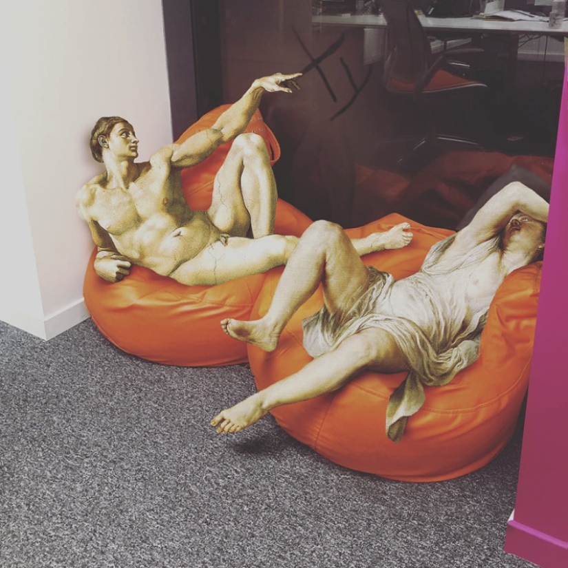 Venus en una playa nudista: cómo los héroes de los lienzos clásicos encajan en la modernidad