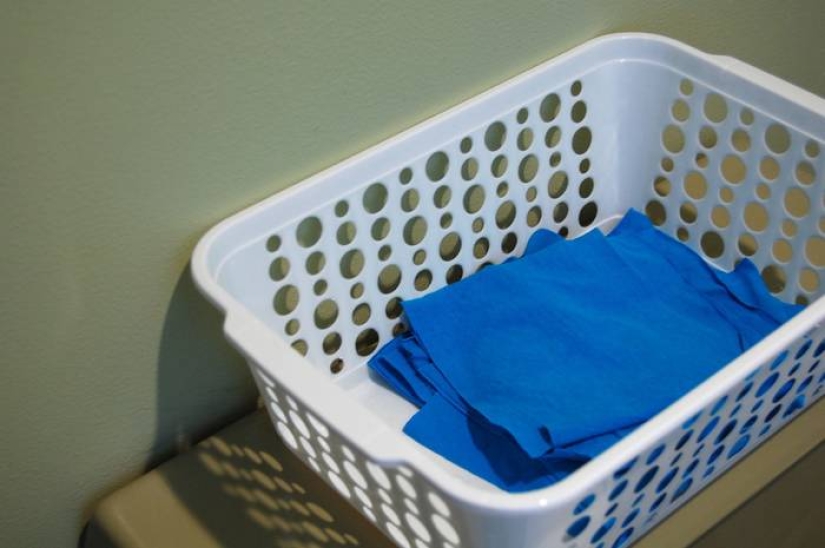 Very happy: an American forbade the family to use toilet paper Very happy: an American forbade the family to use toilet paper