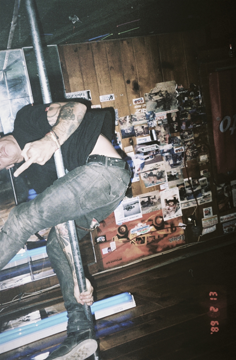 Viaje del fotógrafo con ciclistas en el "Camino del Diablo" Viaje del fotógrafo con ciclistas en el "Camino del Diablo"