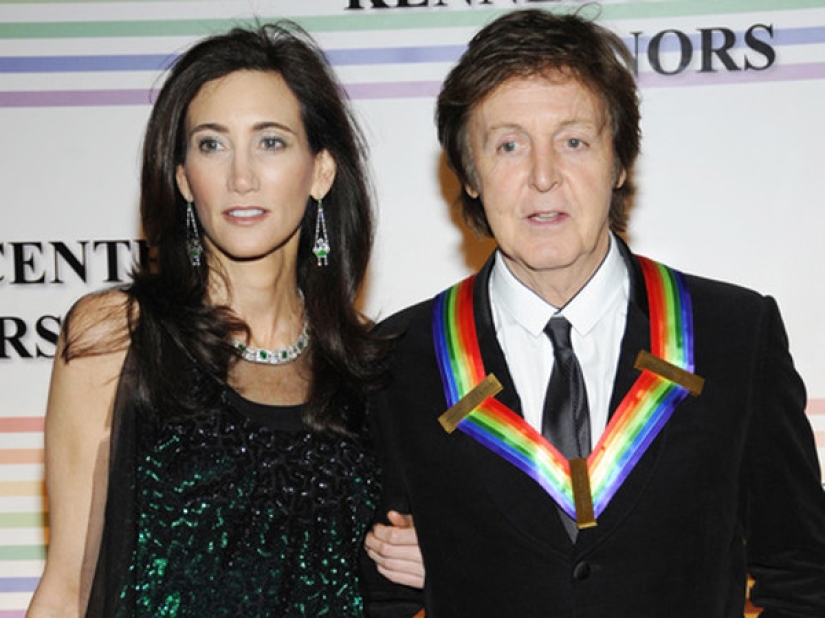 Vida después de la muerte: actores viudos que encontraron su felicidad después de la muerte de sus seres queridos Vida después de la muerte: actores viudos que encontraron su felicidad después de la muerte de sus seres queridos