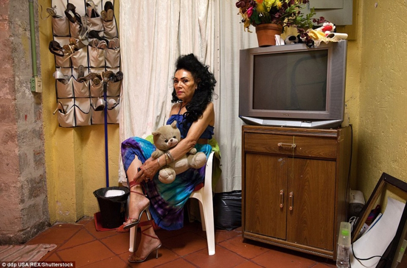 Viejas quejas: ¿dónde terminan las prostitutas mexicanas que se han vuelto demasiado viejas para la profesión Viejas quejas: ¿dónde terminan las prostitutas mexicanas que se han vuelto demasiado viejas para la profesión