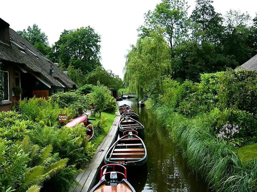 Village without roads in the Netherlands