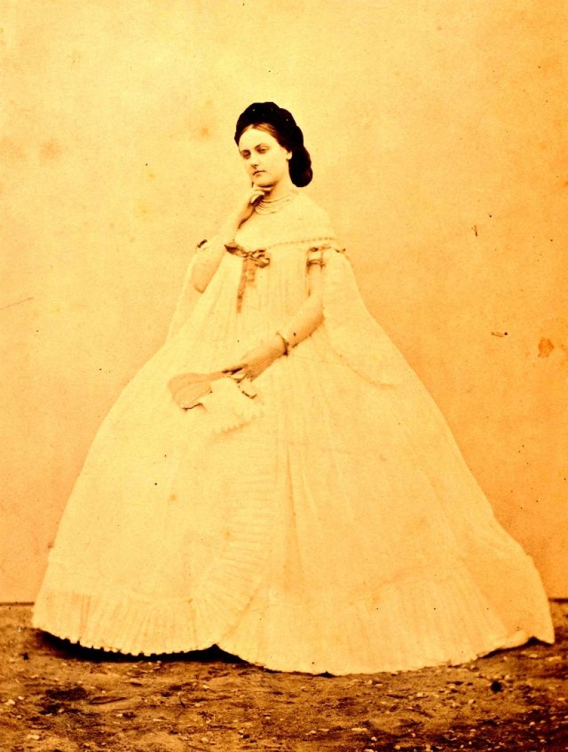 Virginia Oldoini-Condesa, amante del emperador y la primera modelo del siglo XIX Virginia Oldoini-Condesa, amante del emperador y la primera modelo del siglo XIX