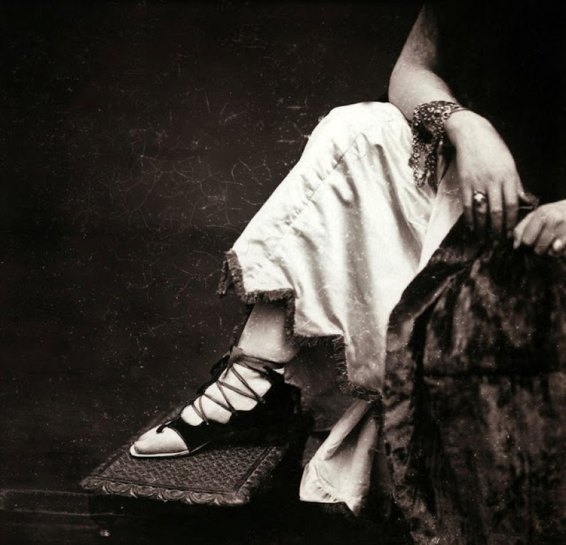 Virginia Oldoini — Countess, mistress of the Emperor and the first model of the XIX century Virginia Oldoini — Countess, mistress of the Emperor and the first model of the XIX century