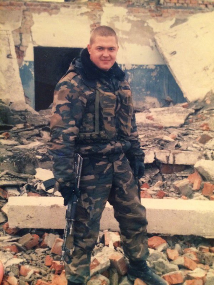 "We are signing up for special training!" A former special forces soldier from Krasnodar became a manicure master