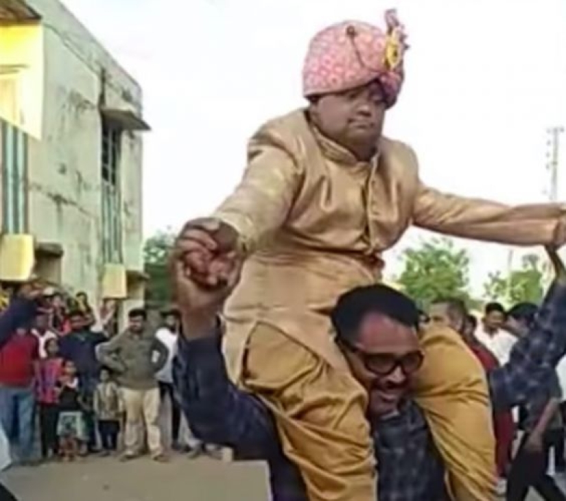 "Wedding by desperation": in India, dad gave his son a wedding without a bride "Wedding by desperation": in India, dad gave his son a wedding without a bride