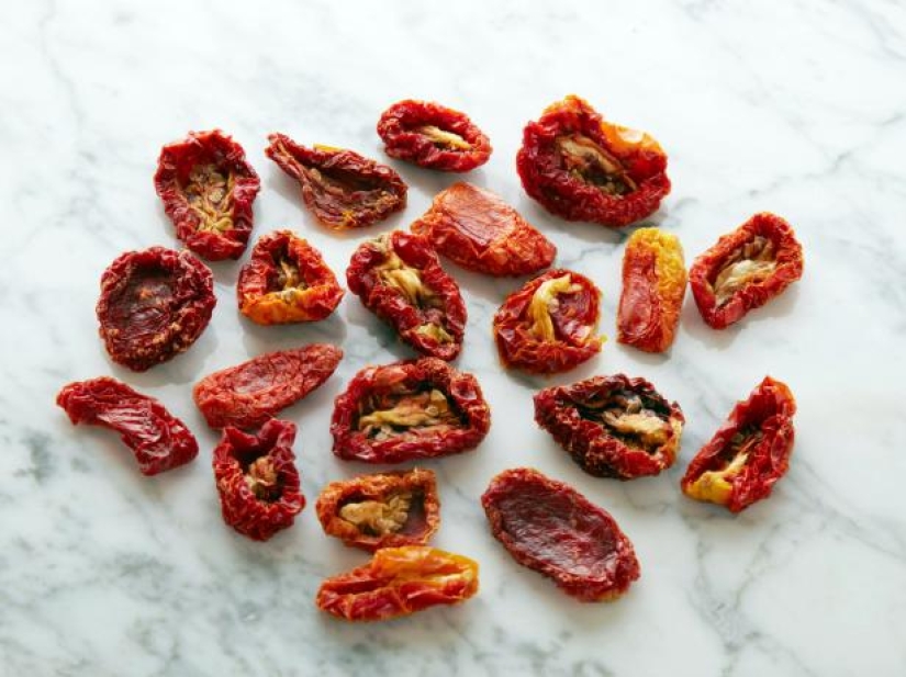 What 100 calories in portions of healthy and healthy food look like What 100 calories in portions of healthy and healthy food look like