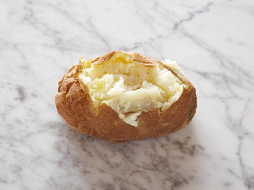 What 100 calories in portions of healthy and healthy food look like What 100 calories in portions of healthy and healthy food look like