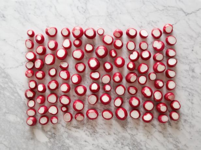 What 100 calories in portions of healthy and healthy food look like What 100 calories in portions of healthy and healthy food look like