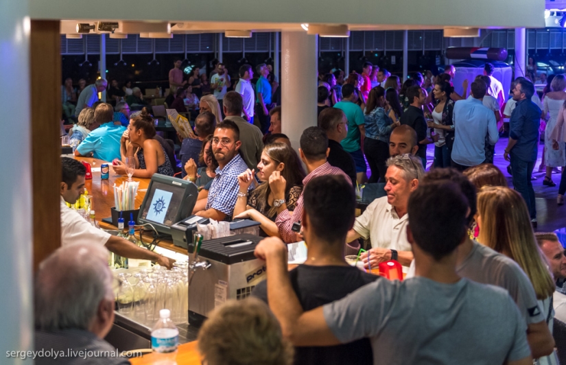 What can an ordinary person do on a cruise ship?