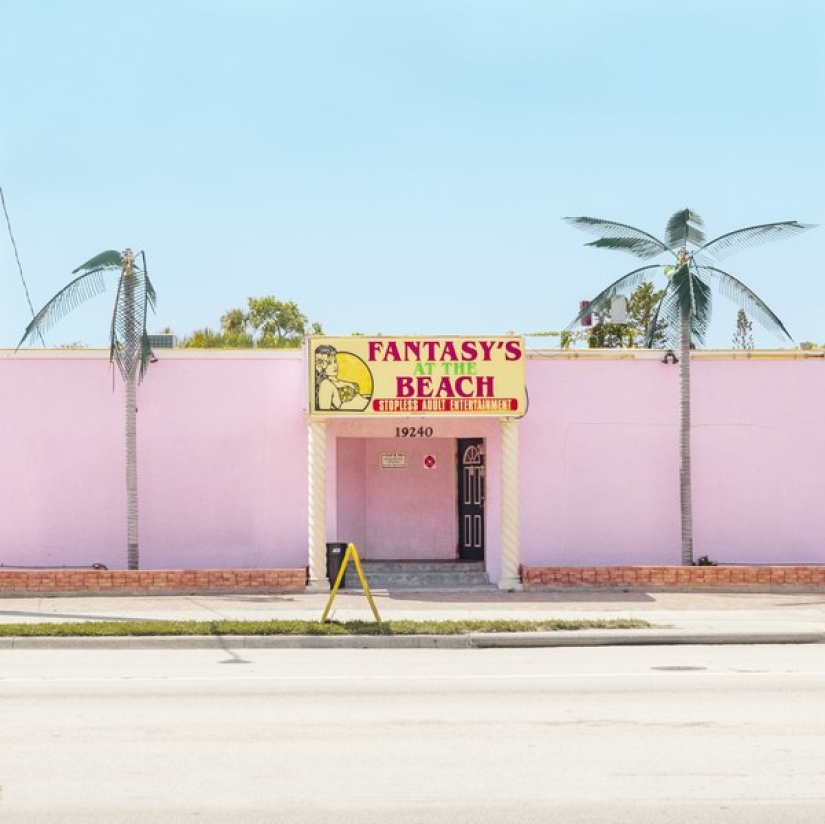 What do roadside strip clubs look like in the States What do roadside strip clubs look like in the States
