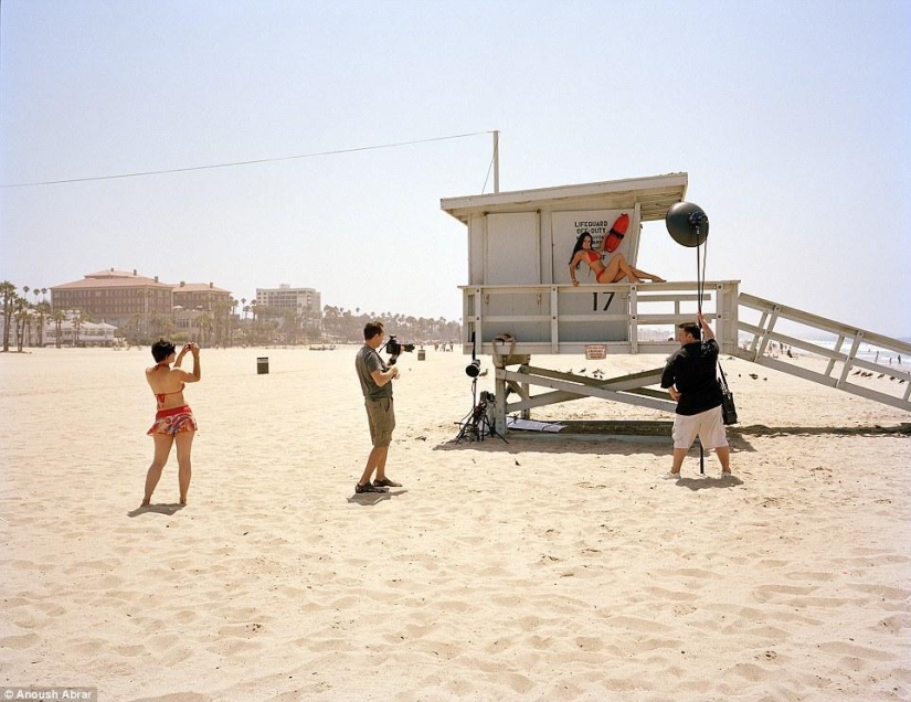 What do the girls who came to work in Hollywood look like