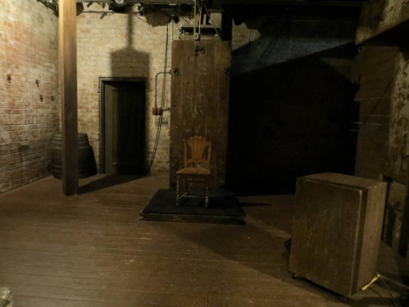 What does a porn studio look like from the inside What does a porn studio look like from the inside