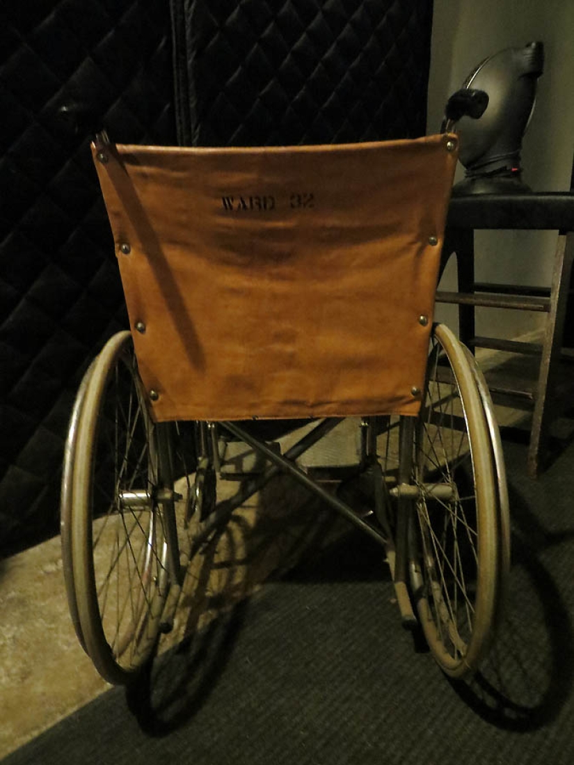 What does a porn studio look like from the inside What does a porn studio look like from the inside