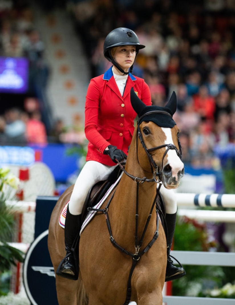 What does Eva Jobs, the heiress of the founder of the Apple empire, look like and do