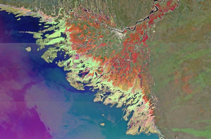 What does Russia look like from space?