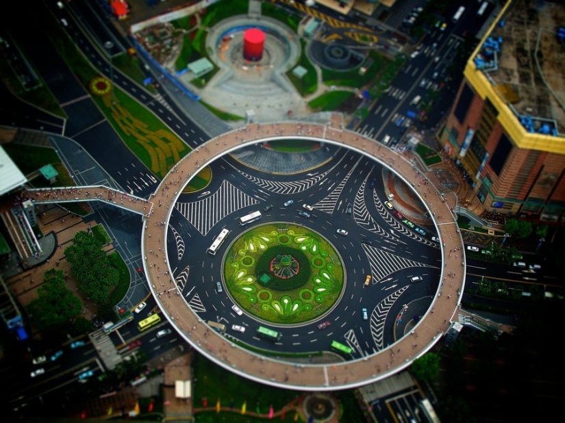What famous cities look like in tilt-shift photos