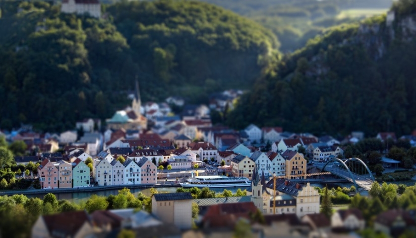 What famous cities look like in tilt-shift photos