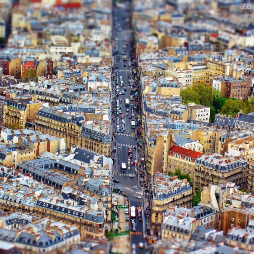 What famous cities look like in tilt-shift photos