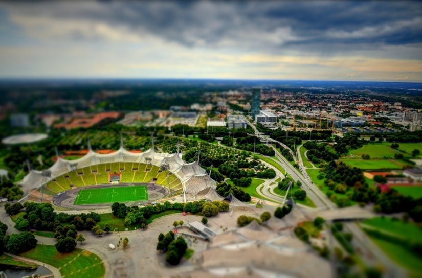 What famous cities look like in tilt-shift photos