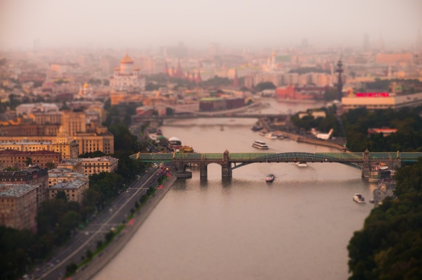 What famous cities look like in tilt-shift photos