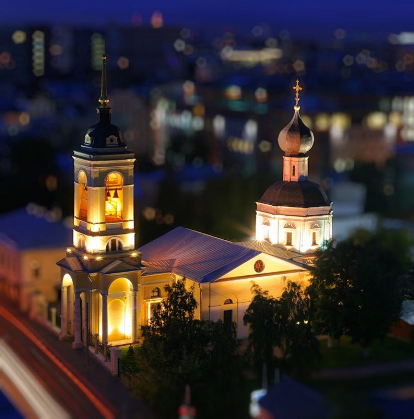 What famous cities look like in tilt-shift photos