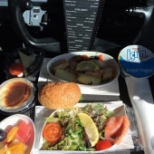 What people in different professions eat for lunch around the world