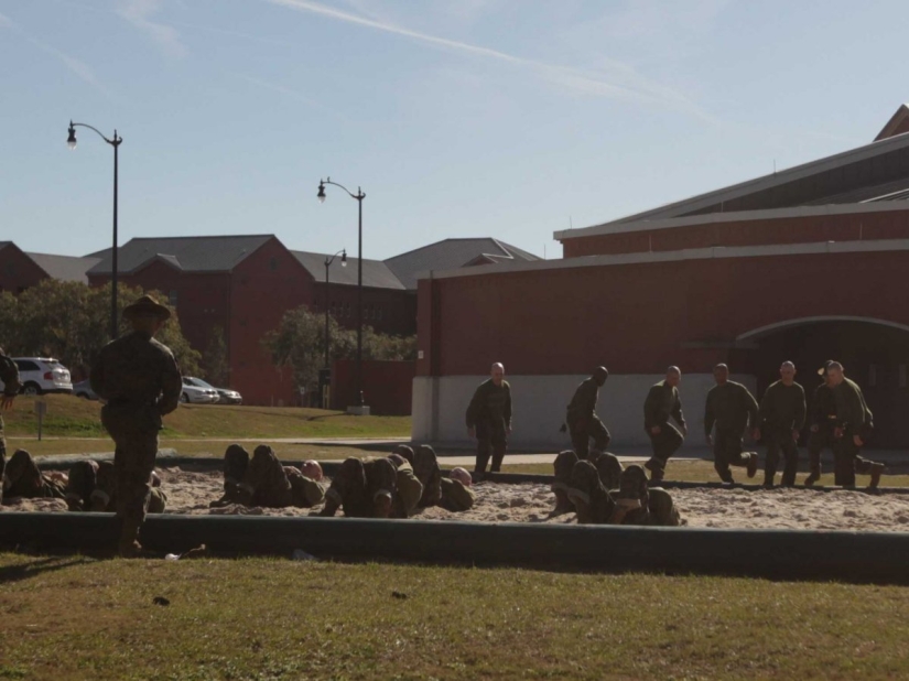 What the barracks look like, where the US Marines live and train
