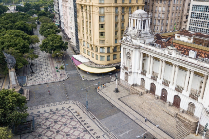 What the deserted Rio de Janeiro looks like What the deserted Rio de Janeiro looks like