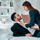 What to do if the husband flirts with colleagues at work? What to do if the husband flirts with colleagues at work?