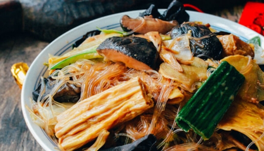 What to eat for Chinese New Year What to eat for Chinese New Year