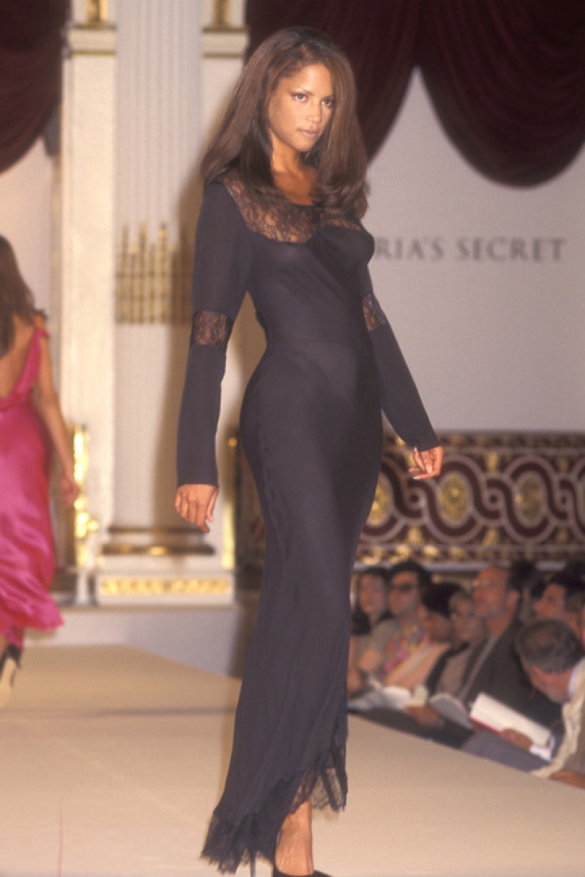 What was the first Victoria's Secret show like?