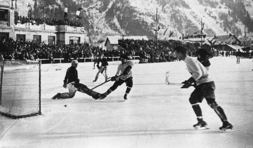 What were the first Winter Olympic Games like What were the first Winter Olympic Games like