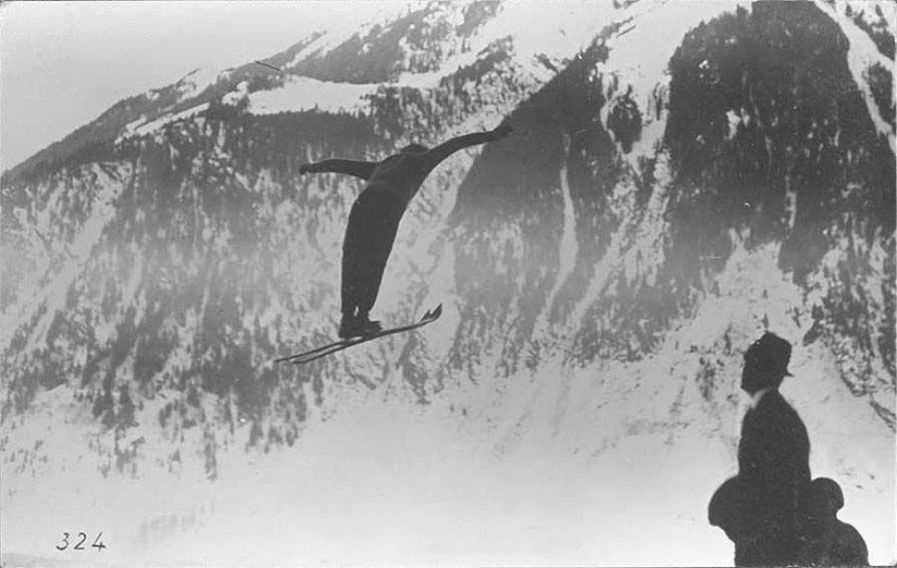 What were the first Winter Olympic Games like What were the first Winter Olympic Games like