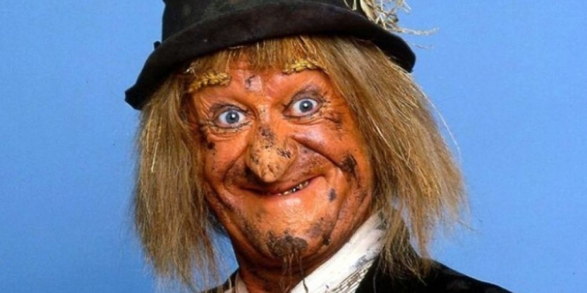 When I decided in the middle of winter to become a super-tanned beauty, and became ... a scarecrow When I decided in the middle of winter to become a super-tanned beauty, and became ... a scarecrow