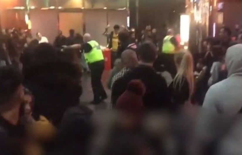 Why teenage girls fought with machetes at the premiere of "Cold Heart 2"