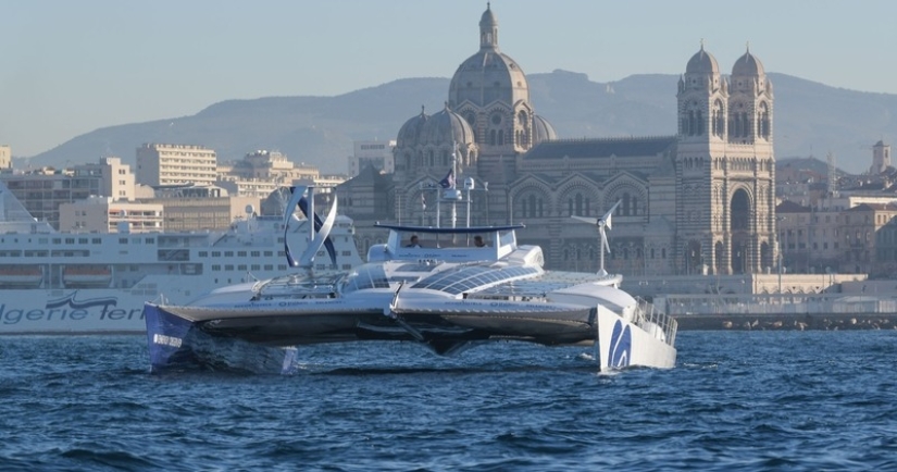 Wind, solar and wave energy: the first modern fuel-free vessel will embark on a 6-year cruise