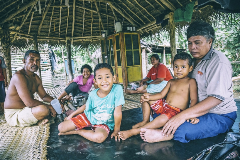 Women's share: how boys become girls in Samoa