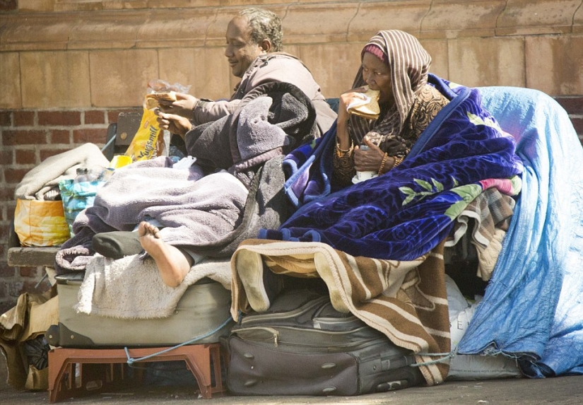 Work from home: Somalis live on the street, giving up housing for 1,500 pounds