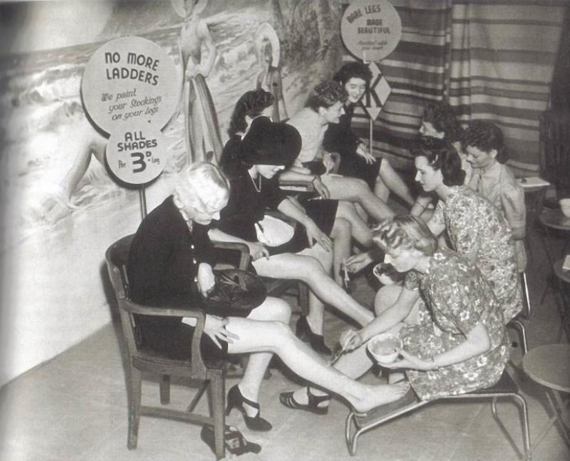 Y en este día, las mujeres encontraron la felicidad: hace 78 años, las medias de nylon salieron a la venta