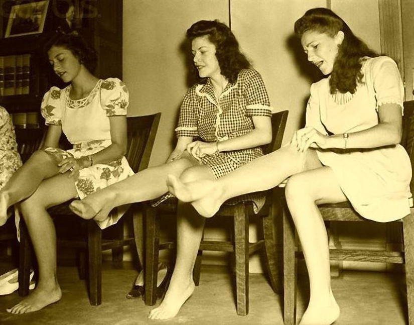 Y en este día, las mujeres encontraron la felicidad: hace 78 años, las medias de nylon salieron a la venta